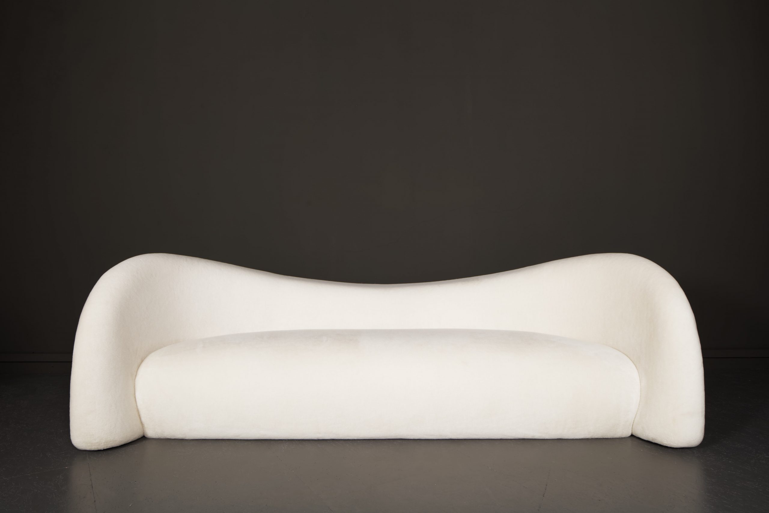 Le sofa Moon, du designer Raphaël Navot, réalisé par Domeau et Pérès